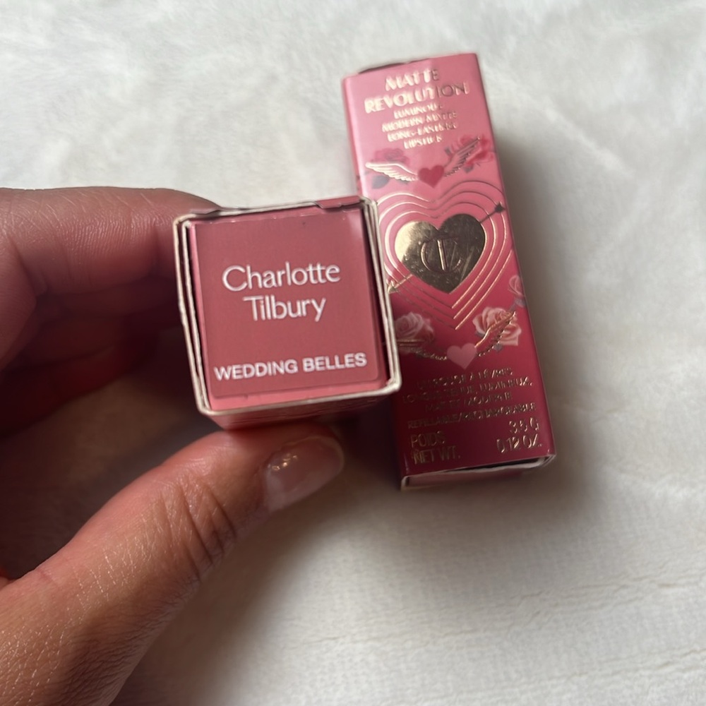 CHARLOTTE TILBURY Matte Revolution Lipstick- Wedding Bells - Picture 6 of 6